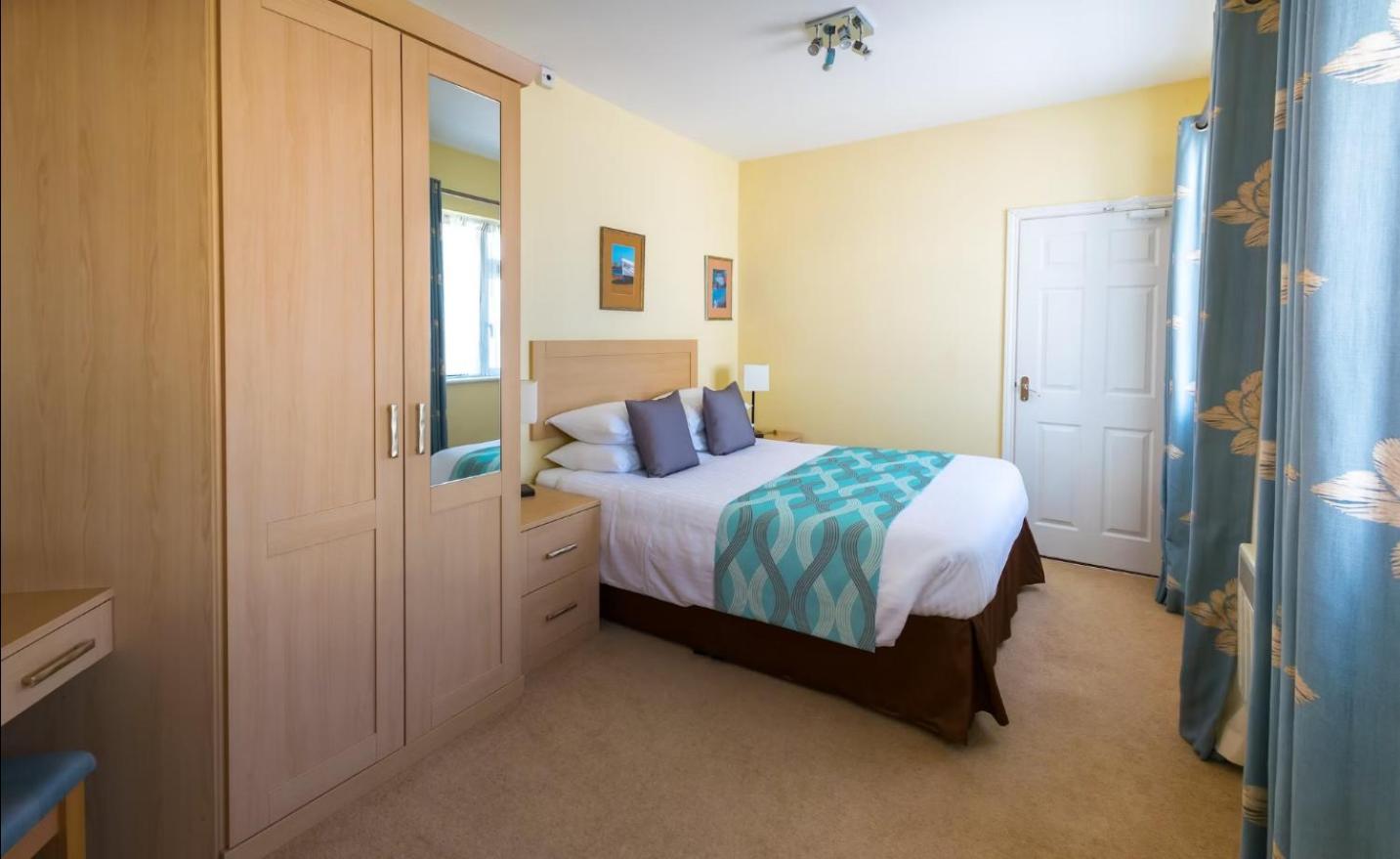 Biarritz Hotel St Brelade Buitenkant foto