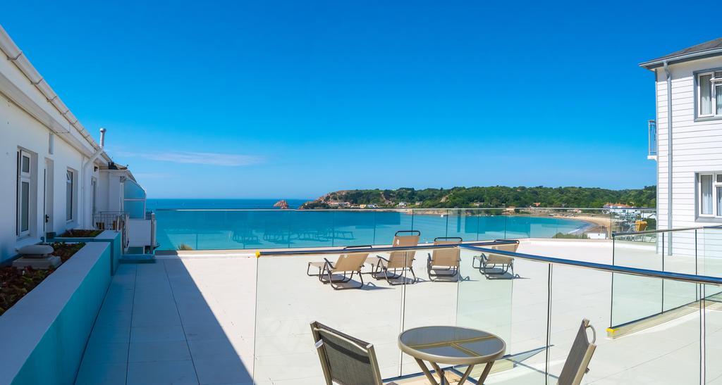 Biarritz Hotel St Brelade Buitenkant foto