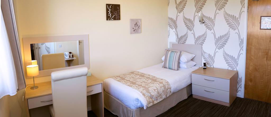 Biarritz Hotel St Brelade Buitenkant foto
