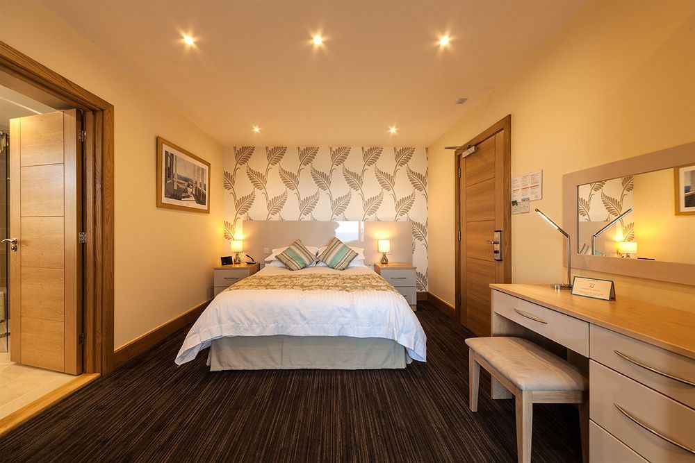 Biarritz Hotel St Brelade Buitenkant foto