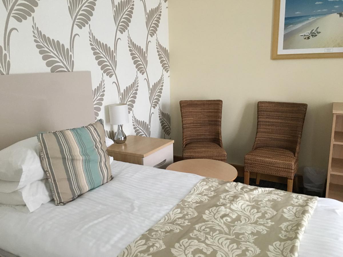 Biarritz Hotel St Brelade Buitenkant foto
